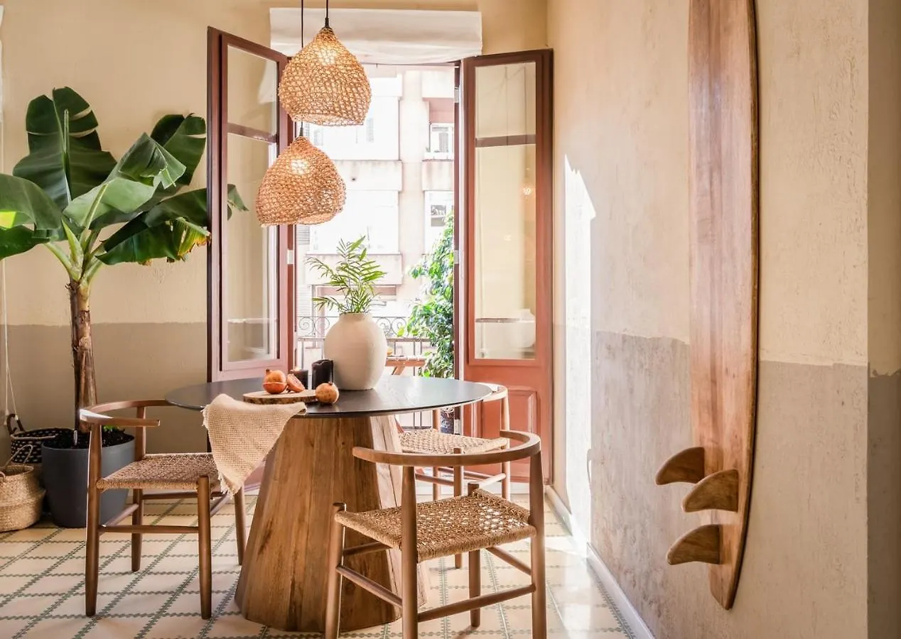 Tomini - 2 Bedrooms In Eixample Esquerra Barcelona Apartment
