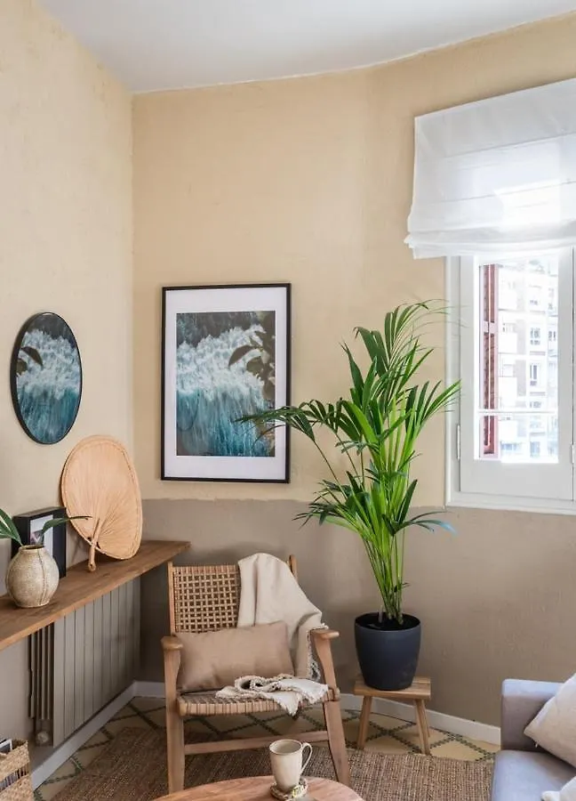 Tomini - 2 Bedrooms In Eixample Esquerra Barcelona 0*,