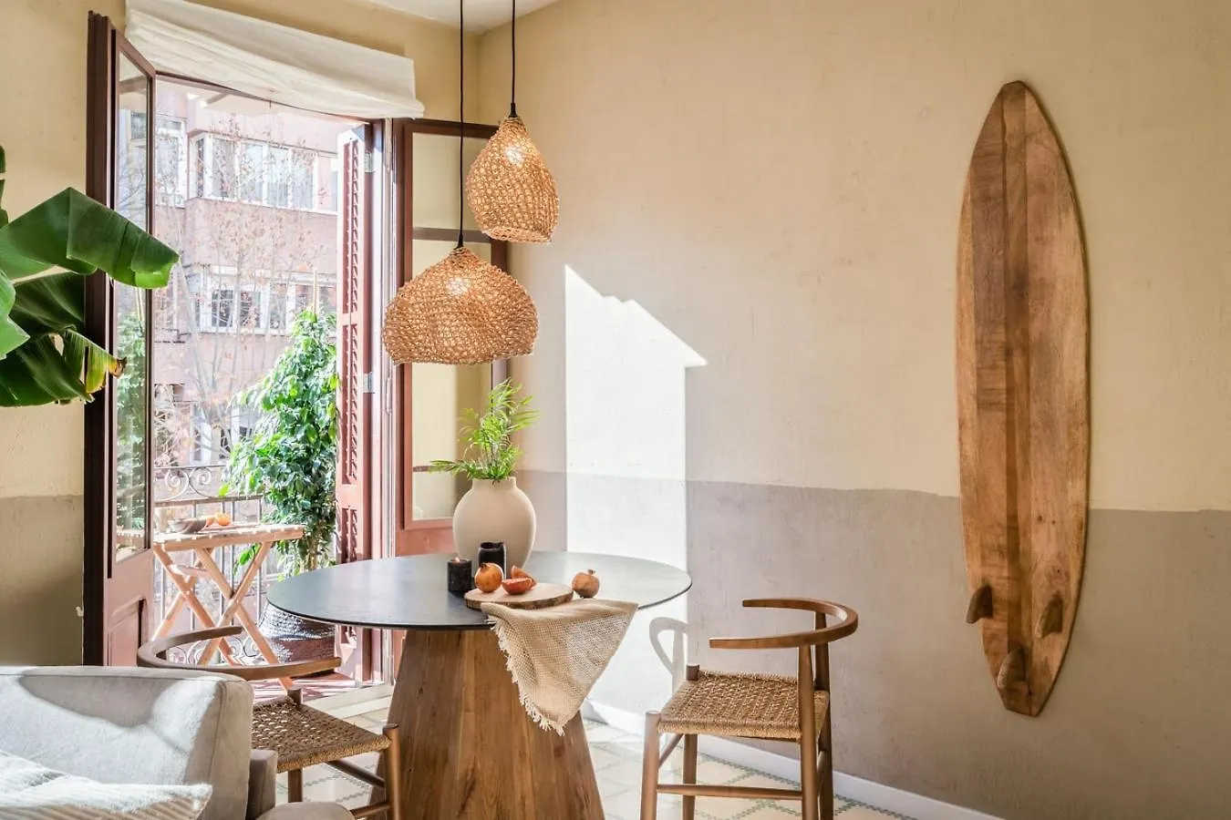 Tomini - 2 Bedrooms In Eixample Esquerra Barcelona Apartment